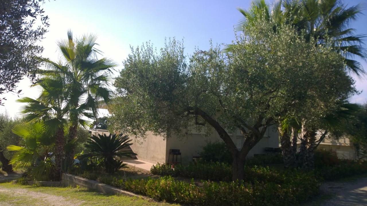 La Scogliera Del Capo Villa Santa Maria  Exterior photo
